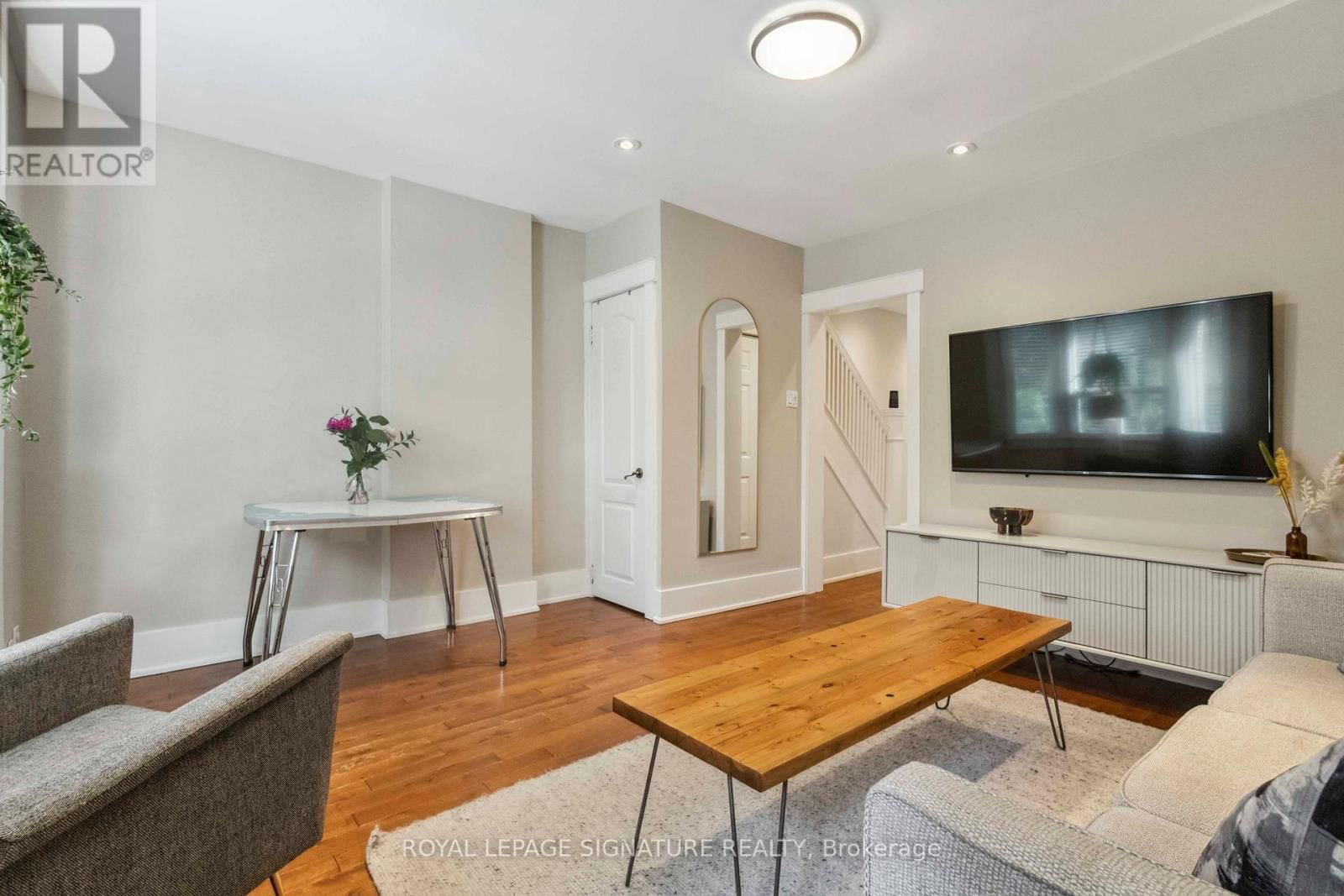 Upper - 50 GALLEY AVENUE Image 8