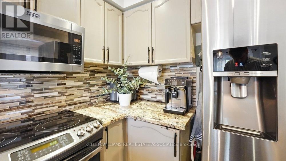 599 ASHPRIOR AVENUE Image 10