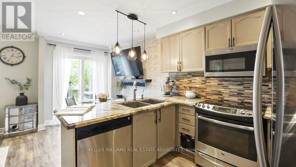 599 ASHPRIOR AVENUE Image 13