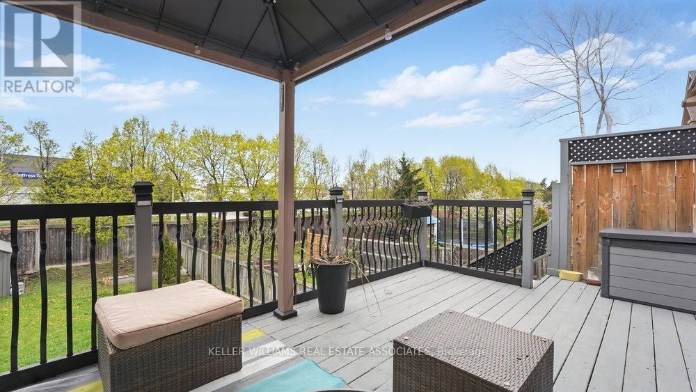 599 ASHPRIOR AVENUE Image 37