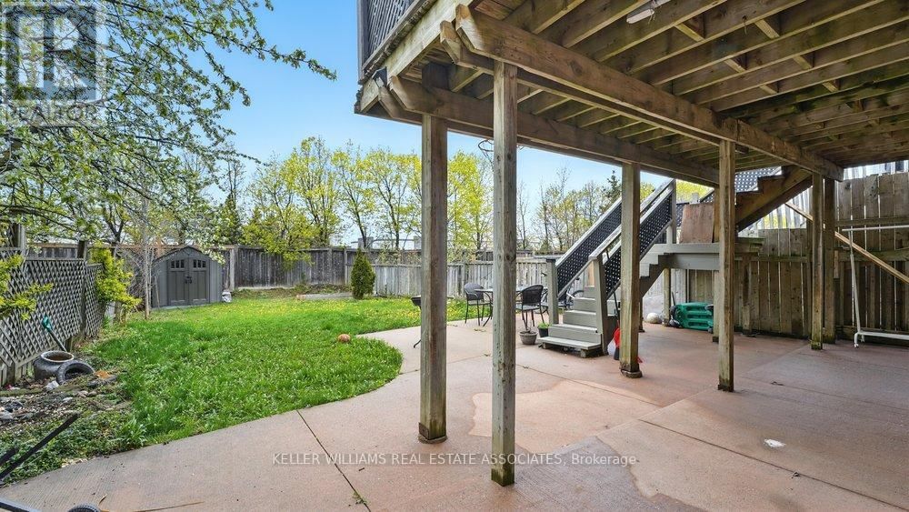 599 ASHPRIOR AVENUE Image 40