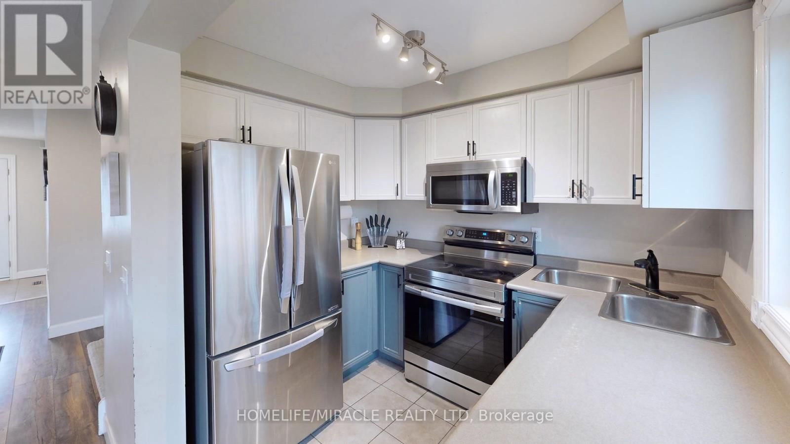126 MOWAT CRESCENT Image 10