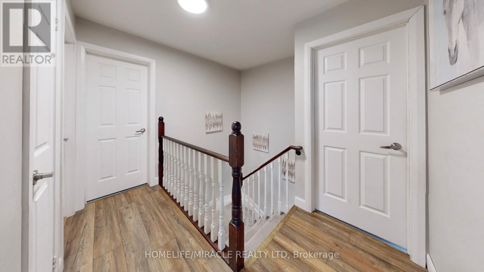 126 MOWAT CRESCENT Image 20