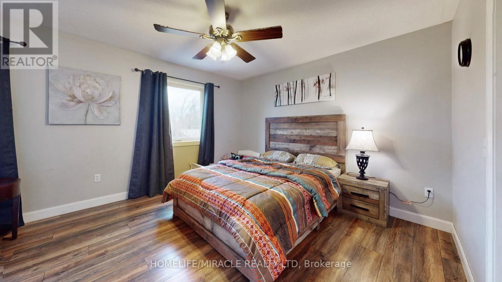 126 MOWAT CRESCENT Image 27