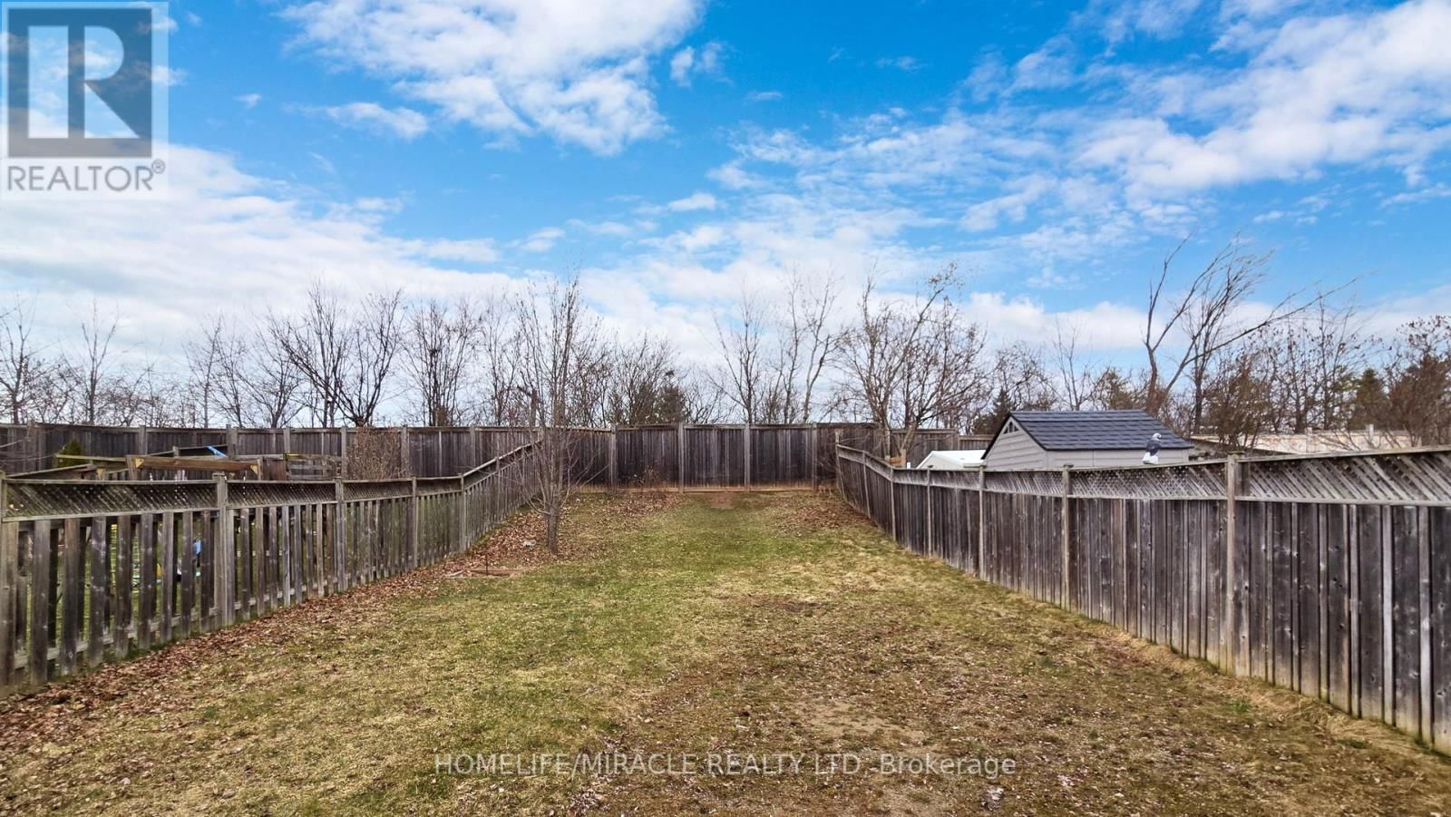 126 MOWAT CRESCENT Image 44