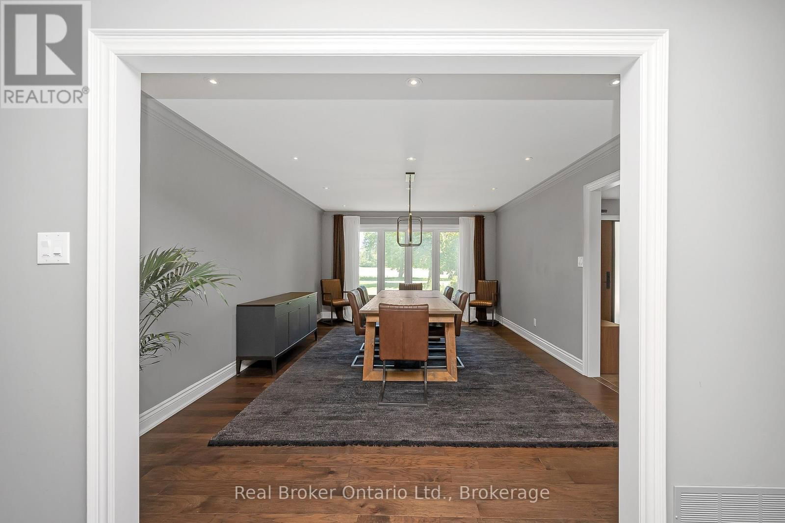 10158 OLD PINE CREST ROAD Image 29