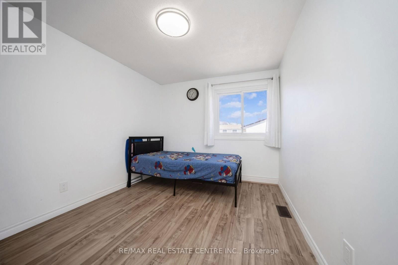 24 JACKMAN DRIVE Image 17