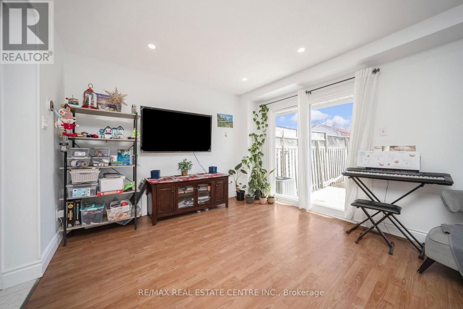 24 JACKMAN DRIVE Image 35