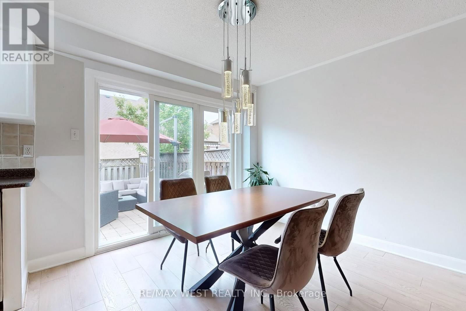 5352 DRYDEN AVENUE Image 10