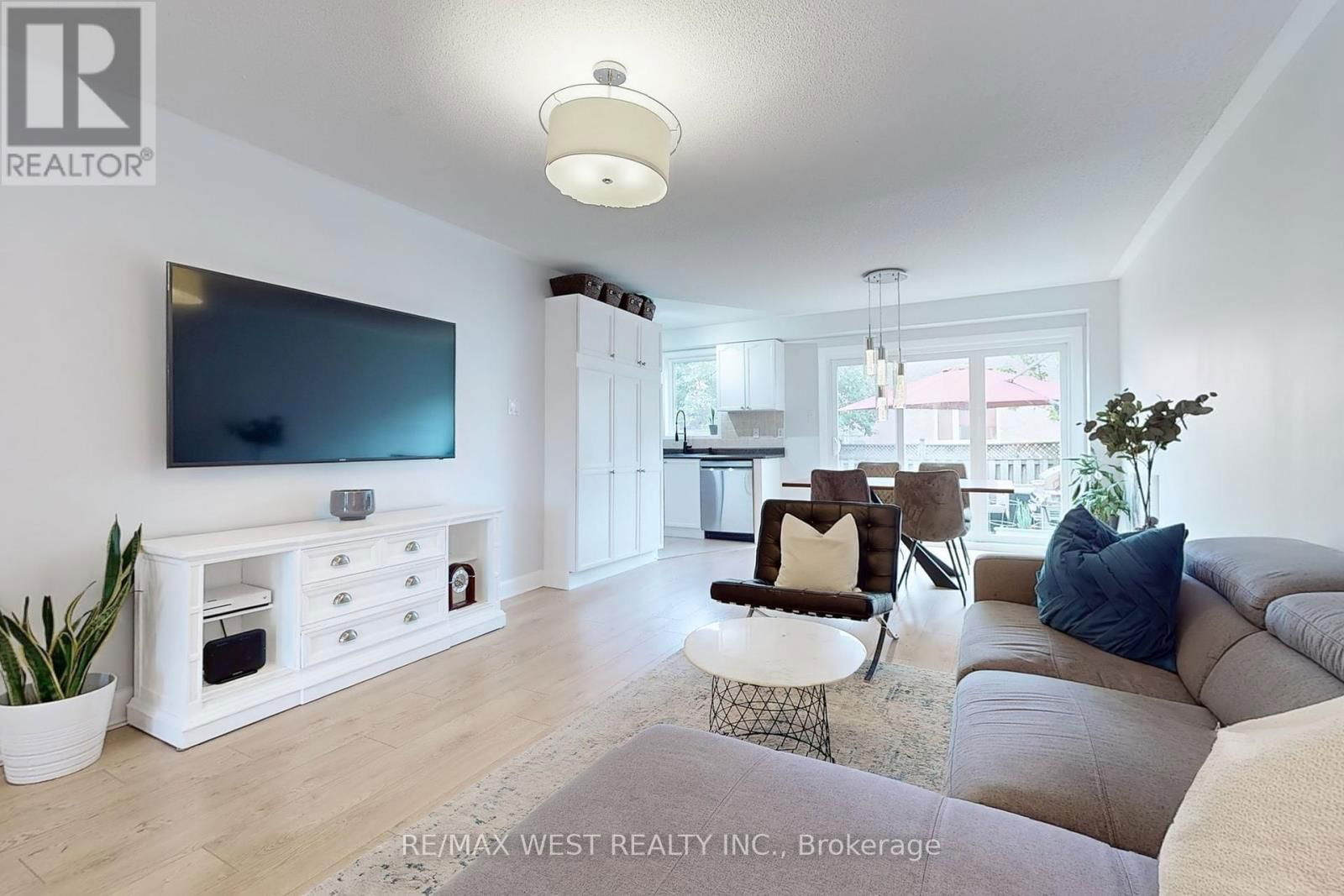 5352 DRYDEN AVENUE Image 12