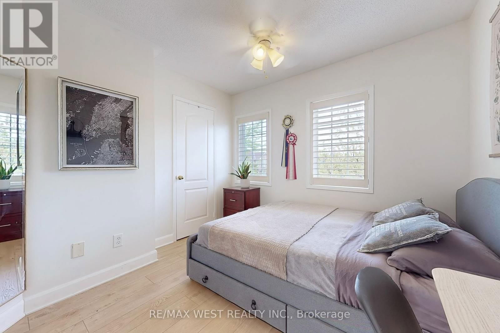 5352 DRYDEN AVENUE Image 18