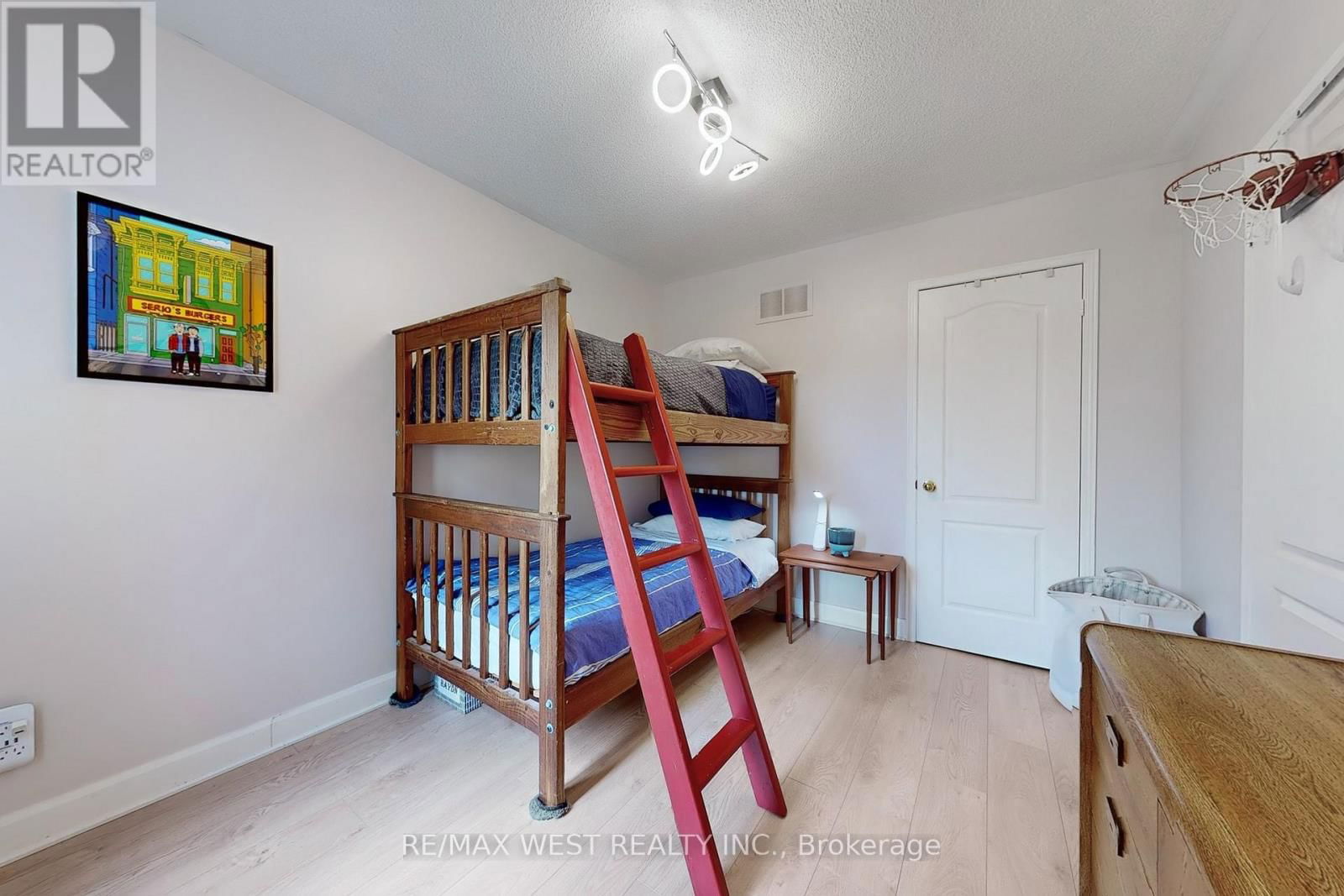 5352 DRYDEN AVENUE Image 22