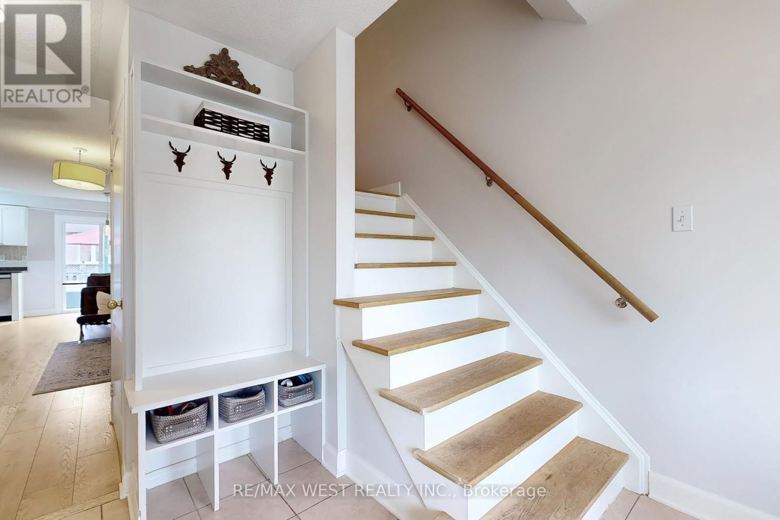 5352 DRYDEN AVENUE Image 5