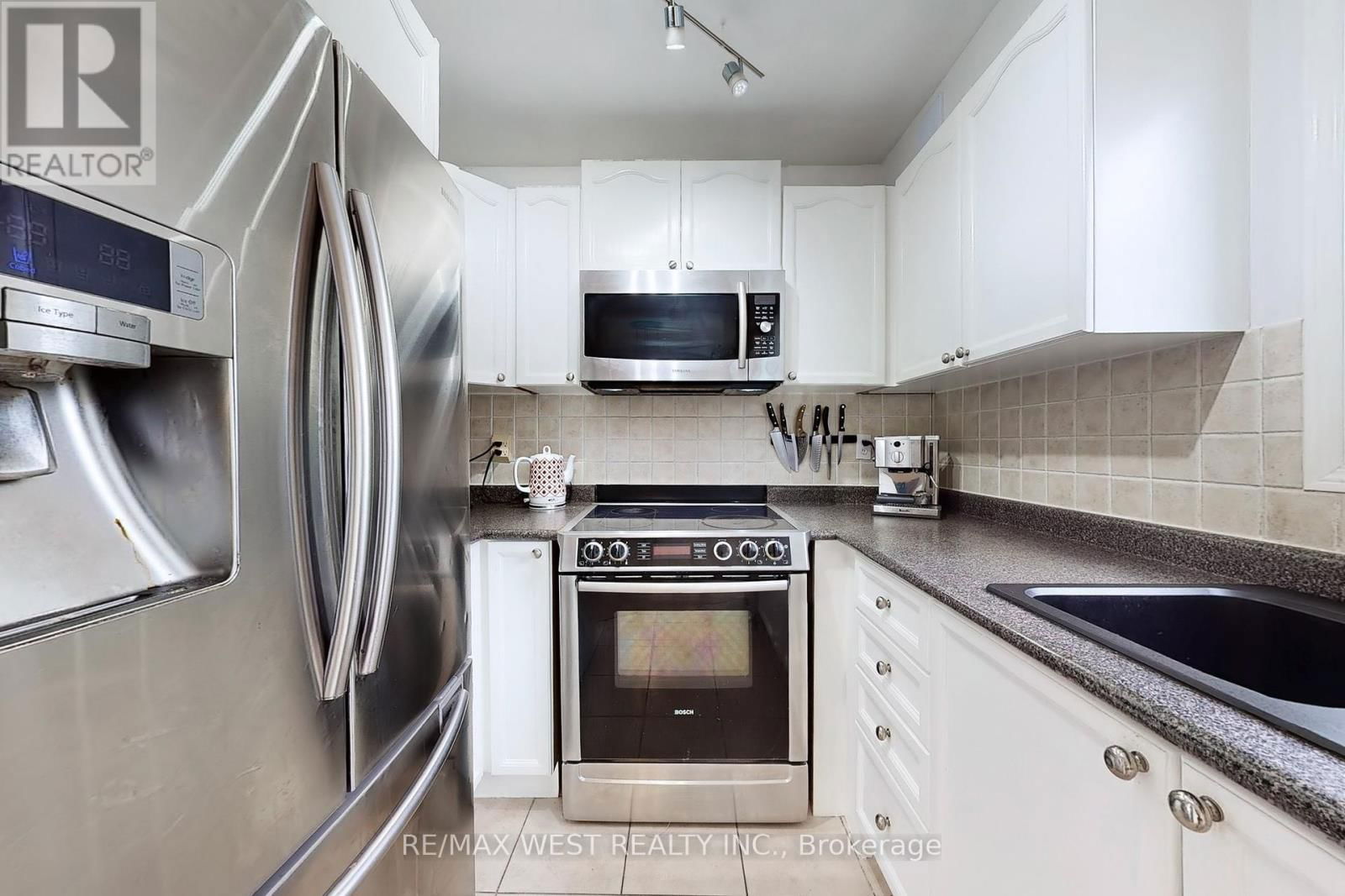 5352 DRYDEN AVENUE Image 8