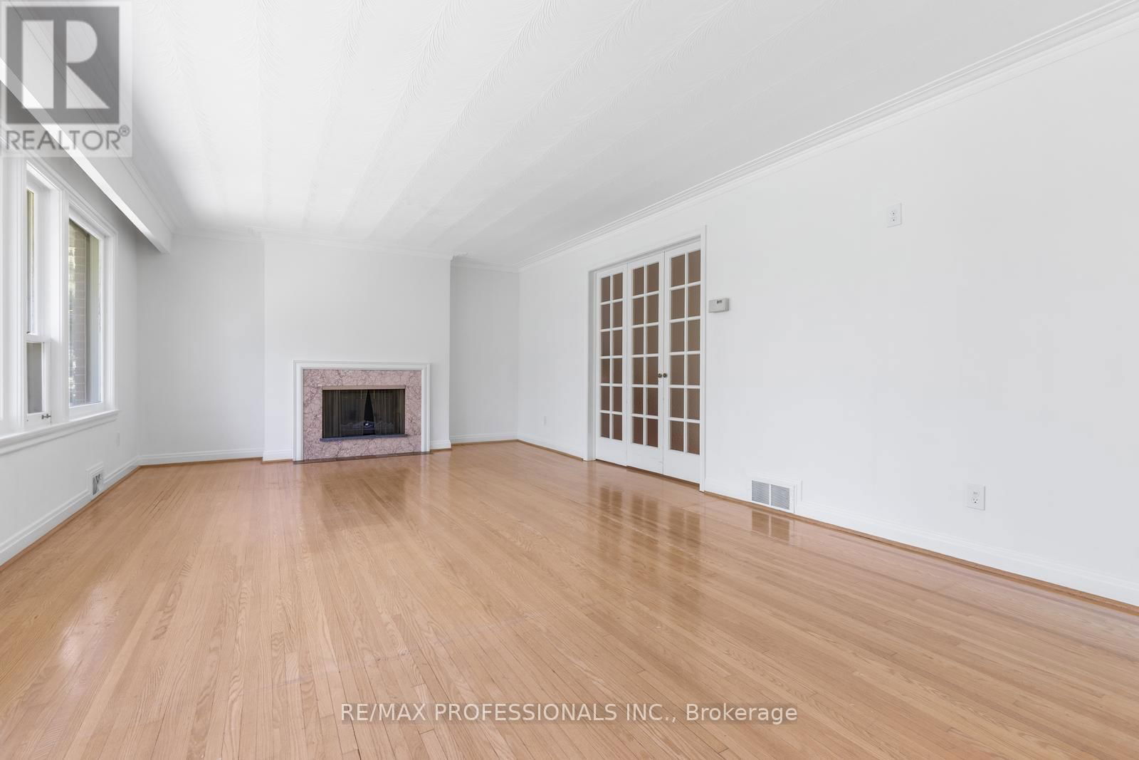 8 GLENDARLING ROAD Image 16
