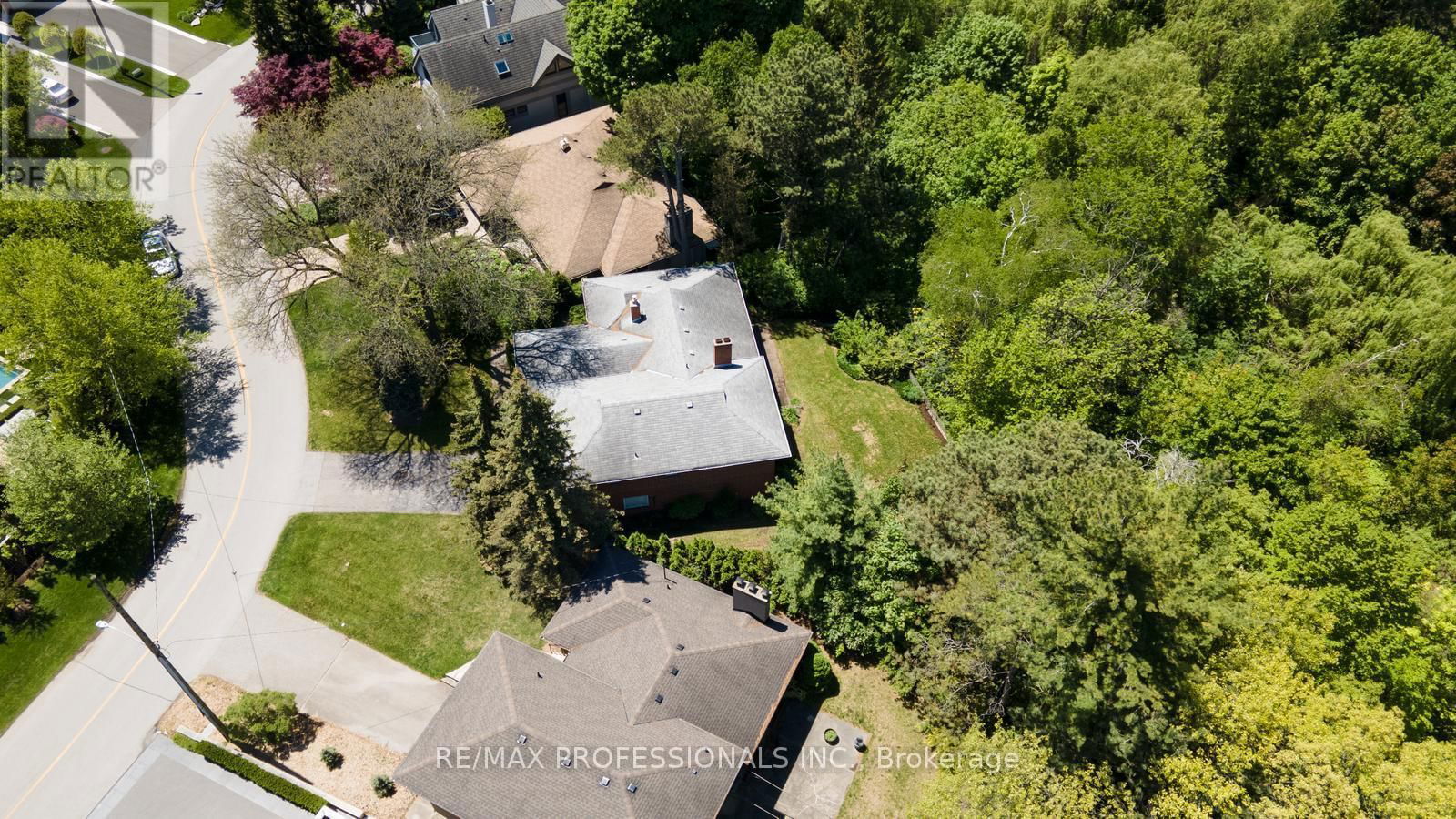 8 GLENDARLING ROAD Image 32