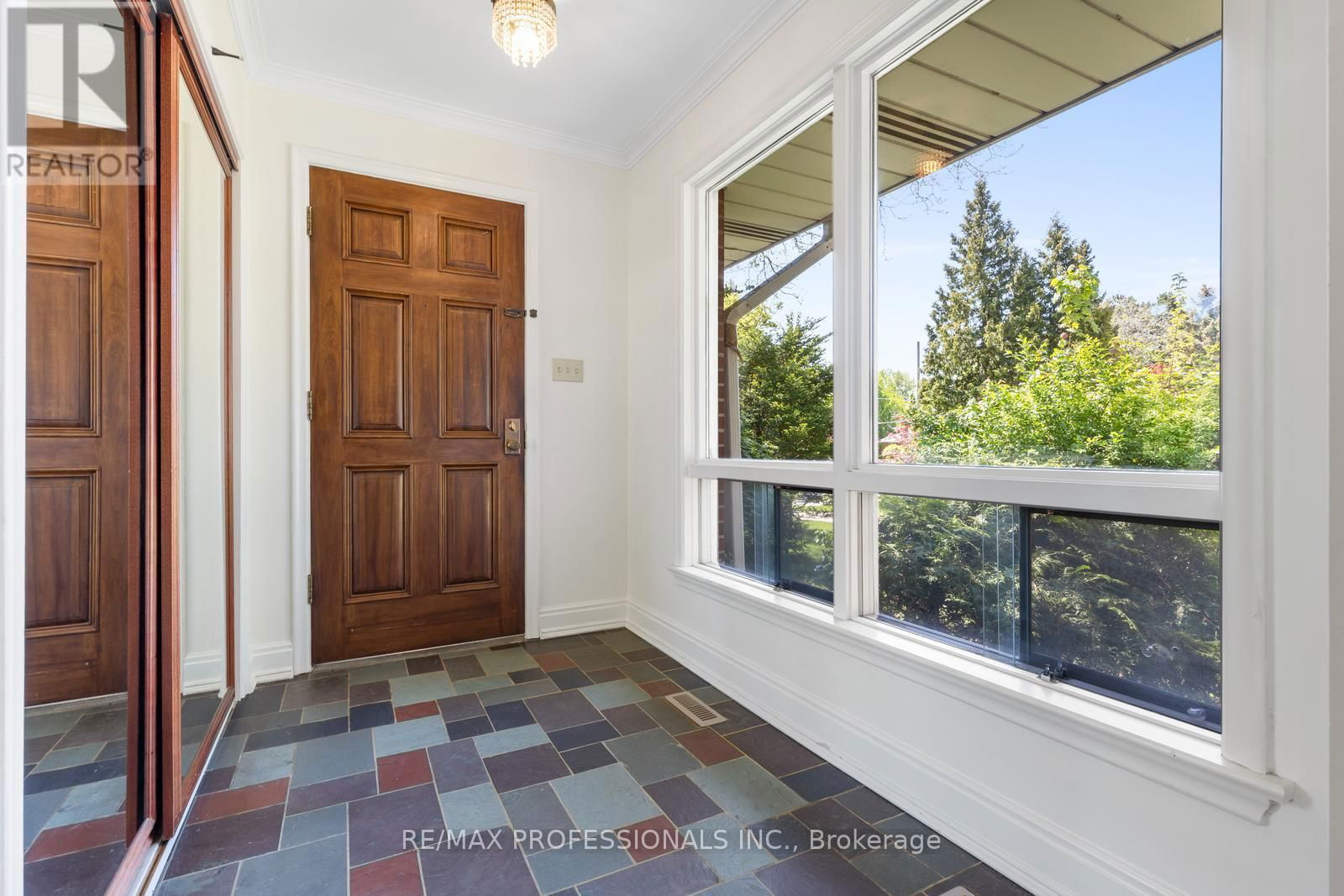 8 GLENDARLING ROAD Image 5