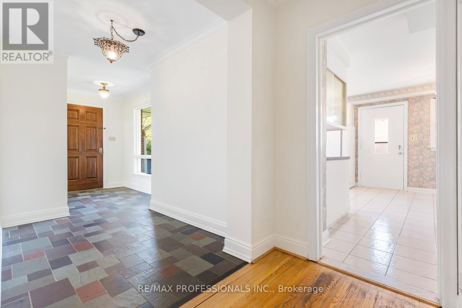 8 GLENDARLING ROAD Image 6