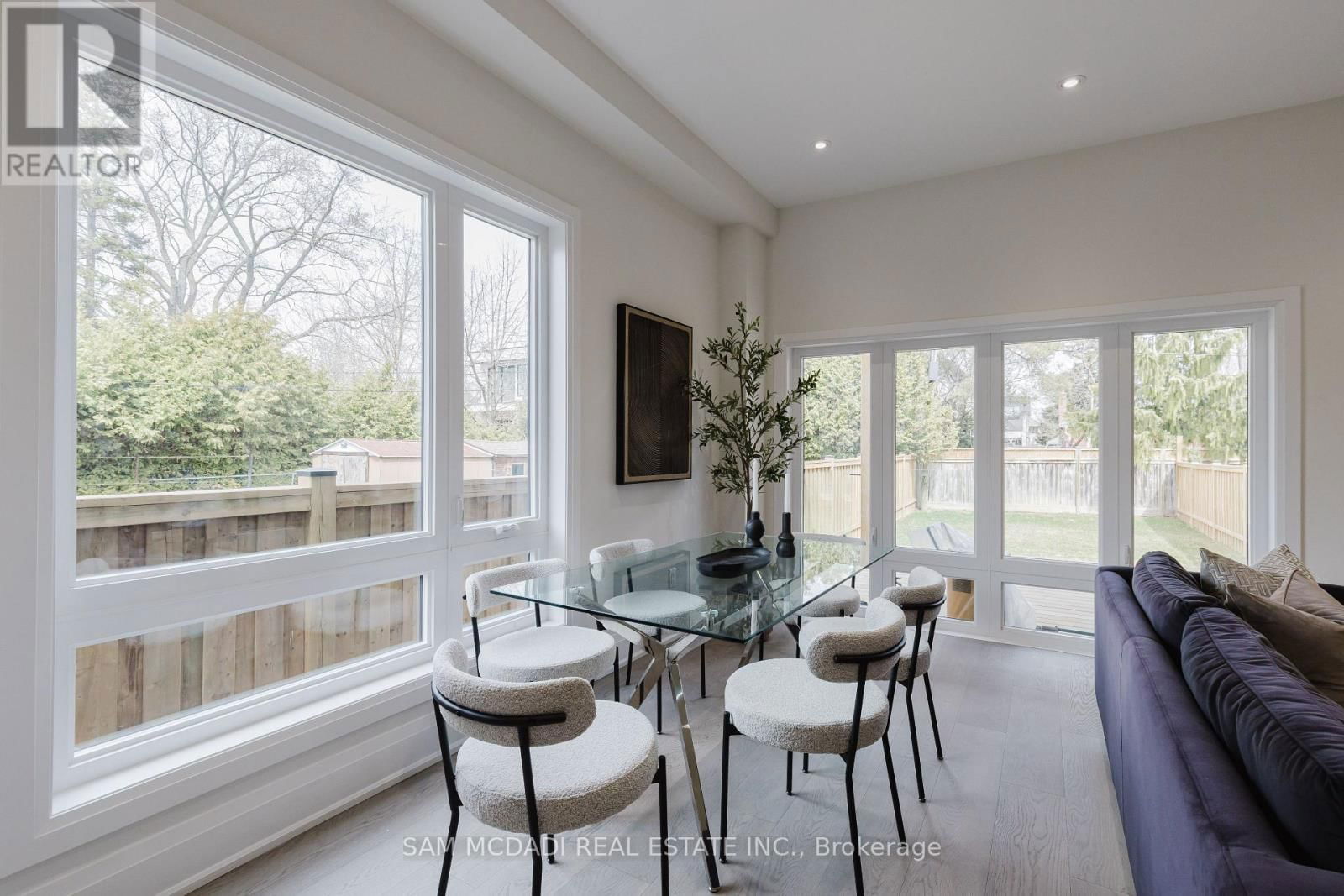 23B MAPLE AVENUE NORTH Image 13