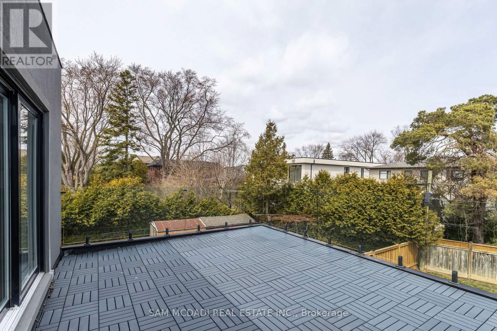 23B MAPLE AVENUE NORTH Image 21