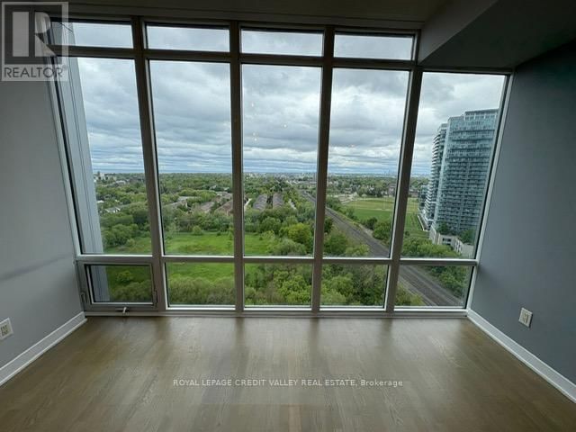 2001 - 88 PARK LAWN ROAD Image 1