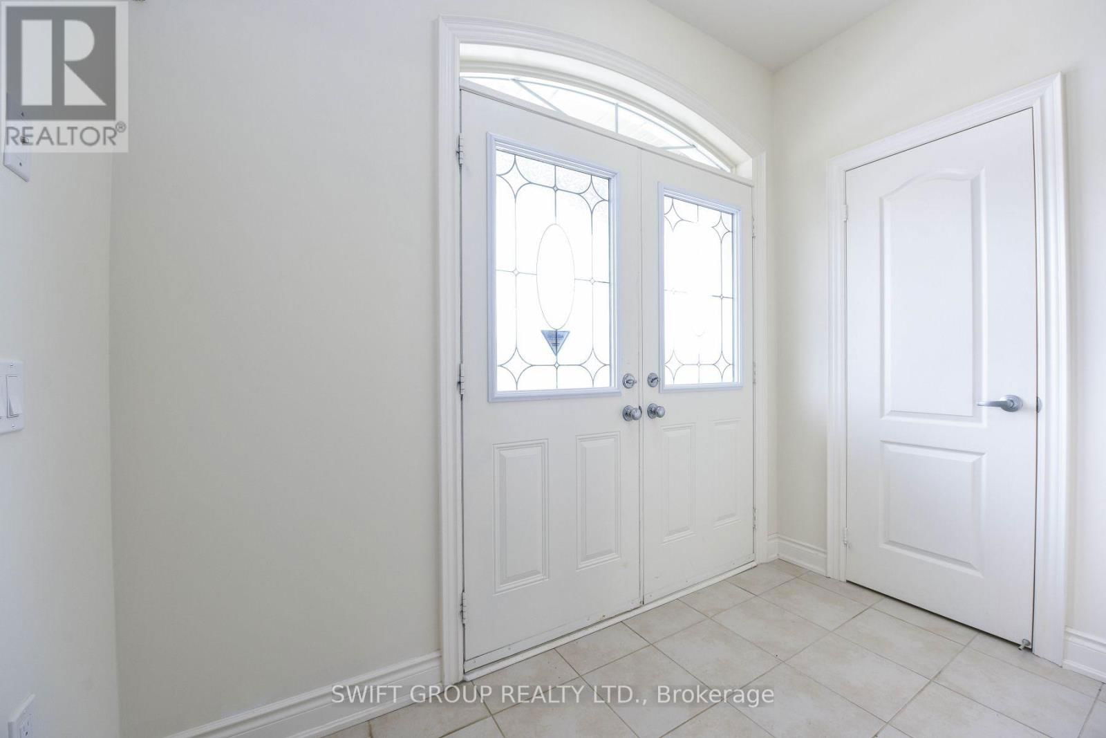 Upper - 24 DOTCHSON AVENUE Image 2