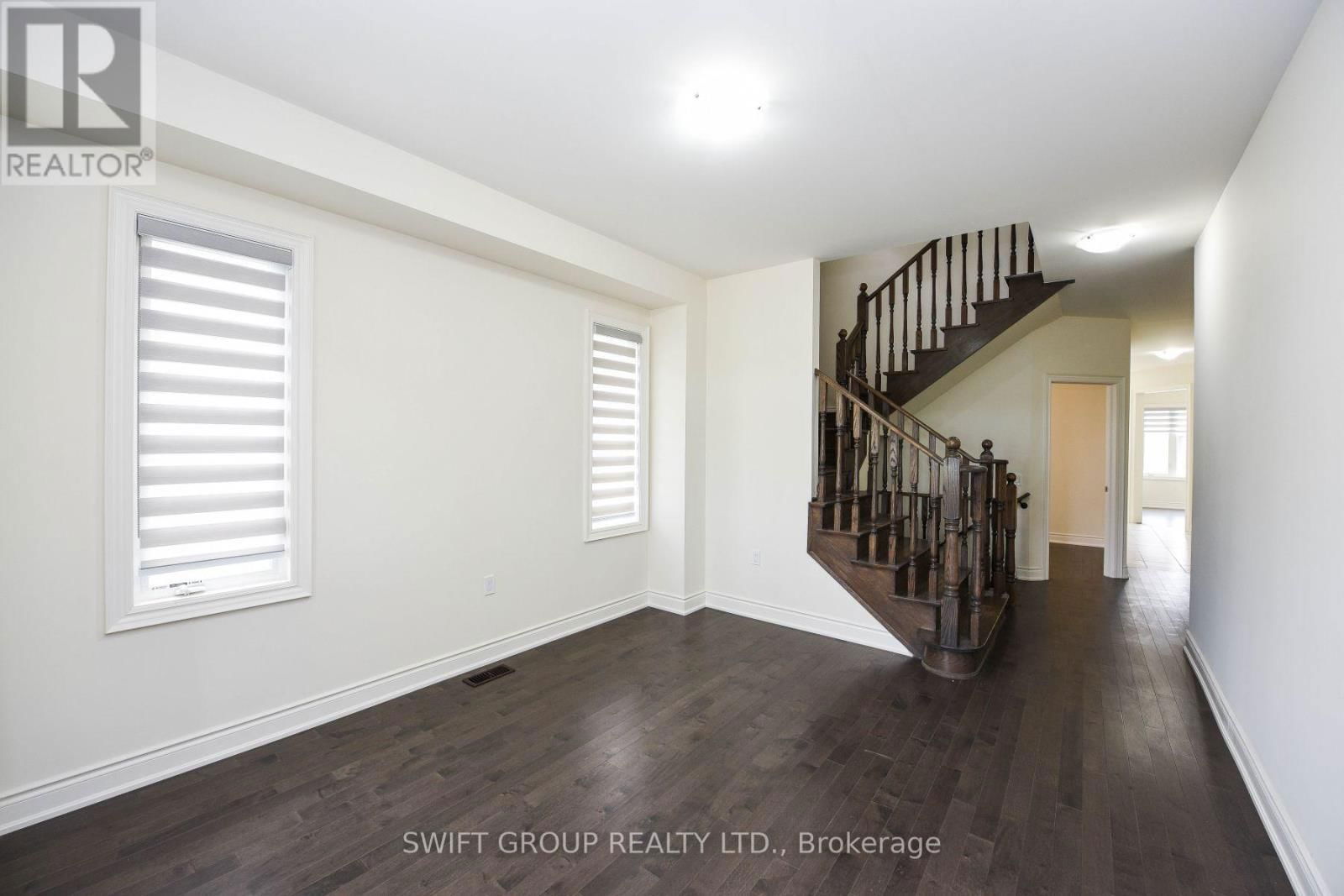 Upper - 24 DOTCHSON AVENUE Image 3