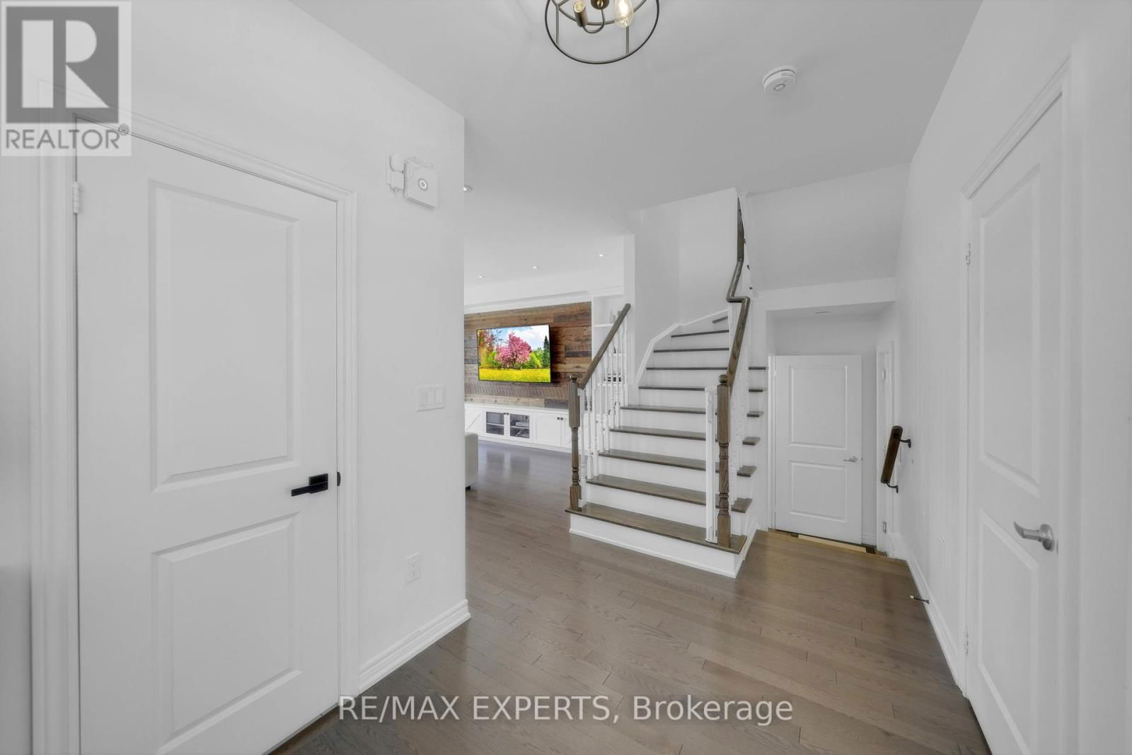 2 TORMORE ROAD Image 10