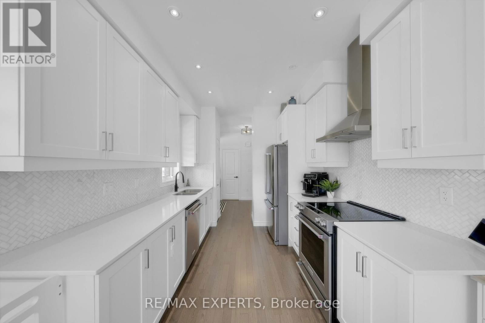 2 TORMORE ROAD Image 13