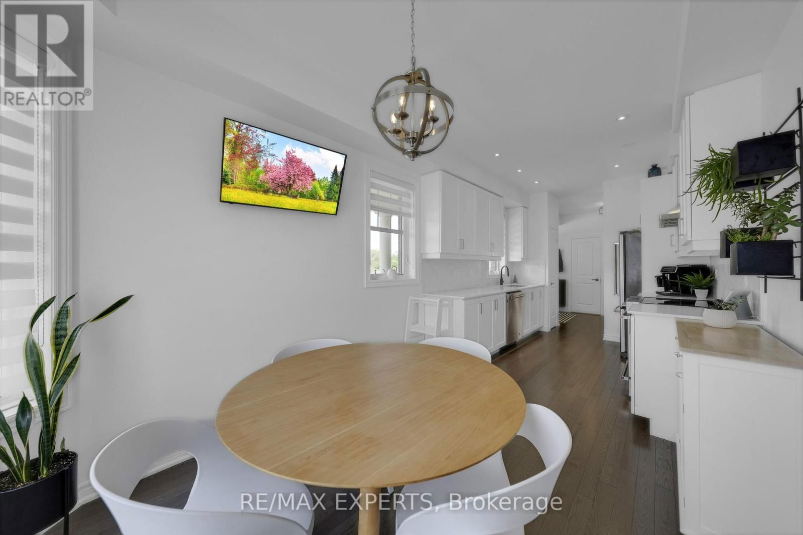 2 TORMORE ROAD Image 15