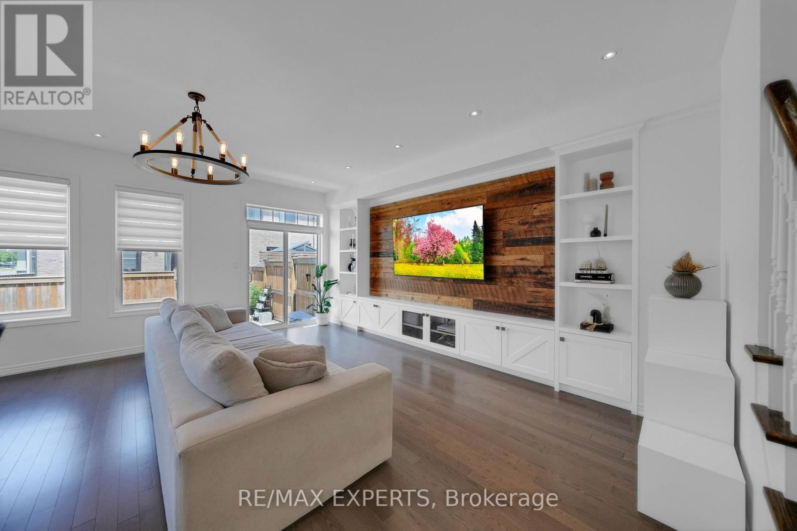 2 TORMORE ROAD Image 17