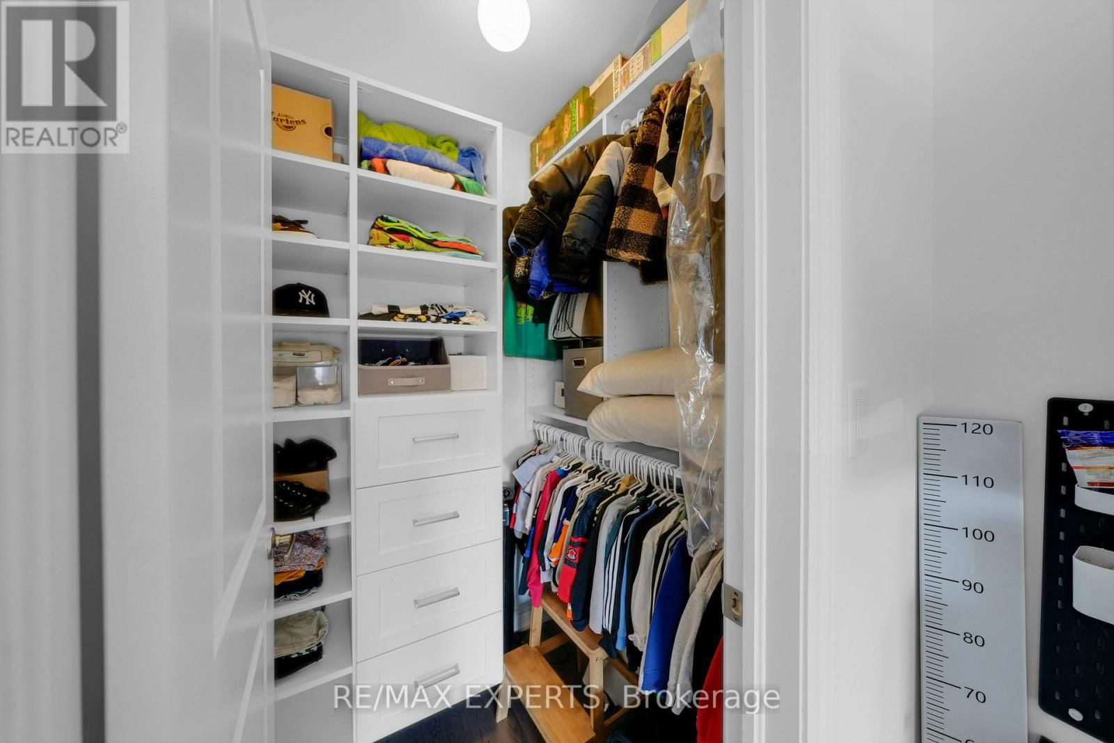 2 TORMORE ROAD Image 25