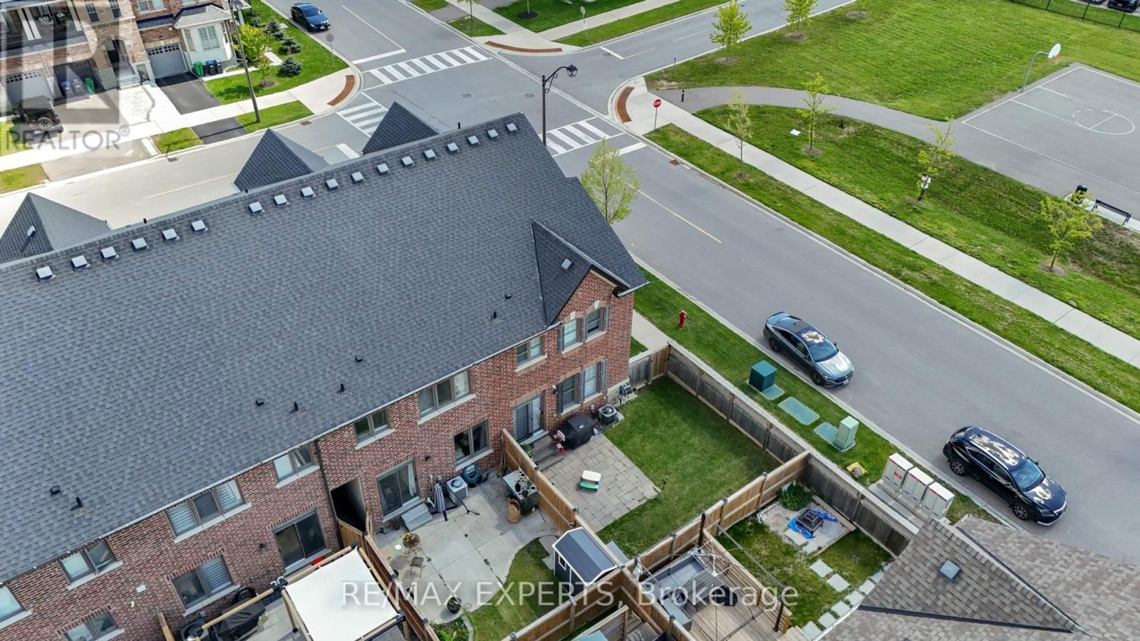 2 TORMORE ROAD Image 44