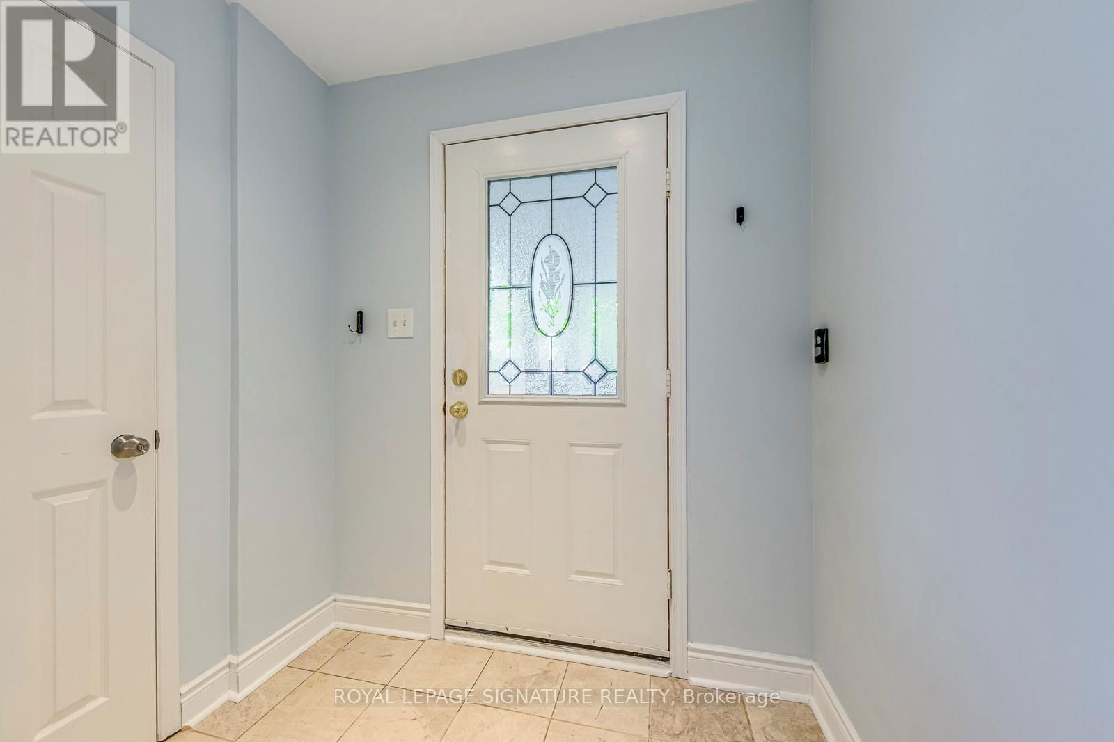 71 - 5659 GLEN ERIN DRIVE Image 3