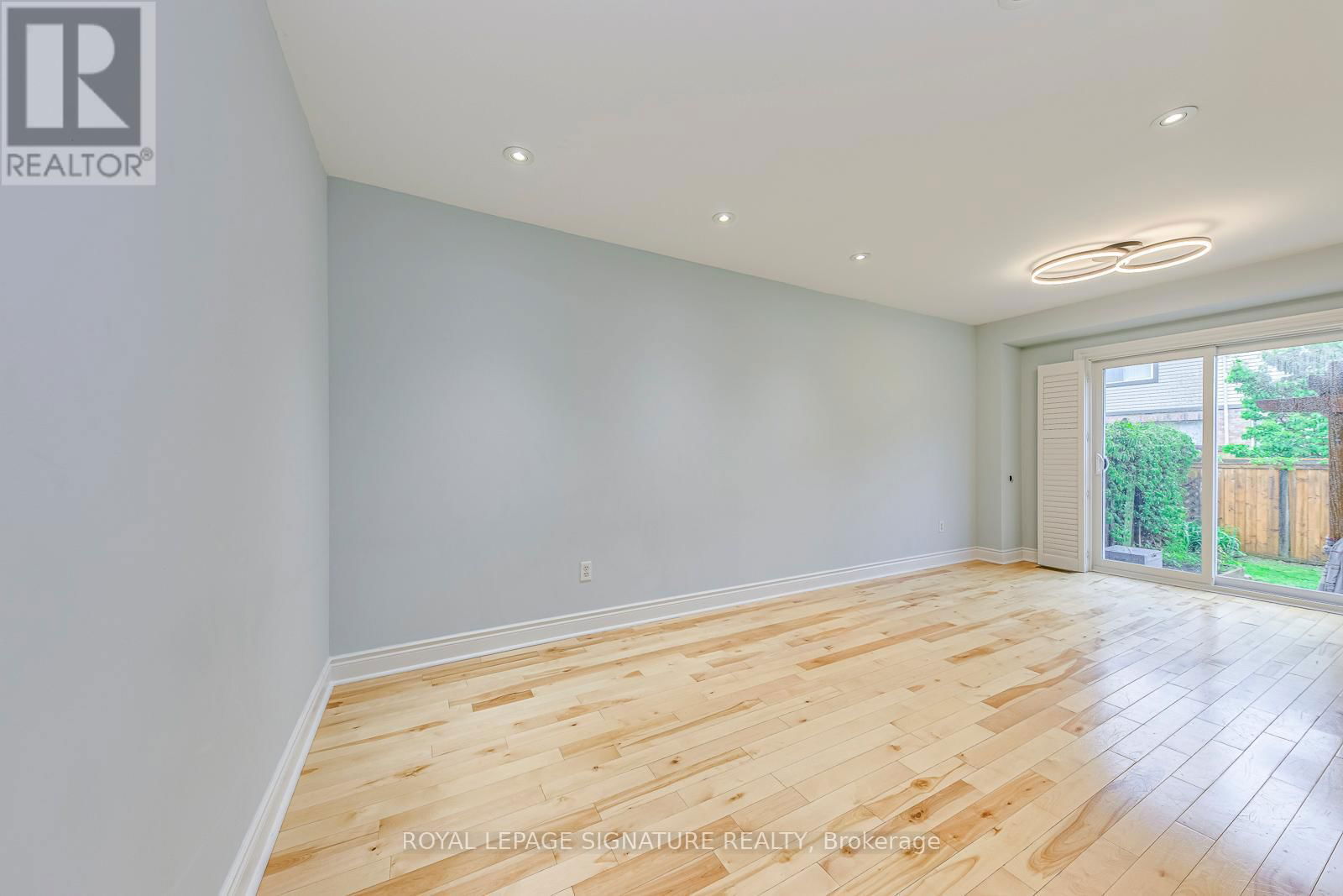 71 - 5659 GLEN ERIN DRIVE Image 4