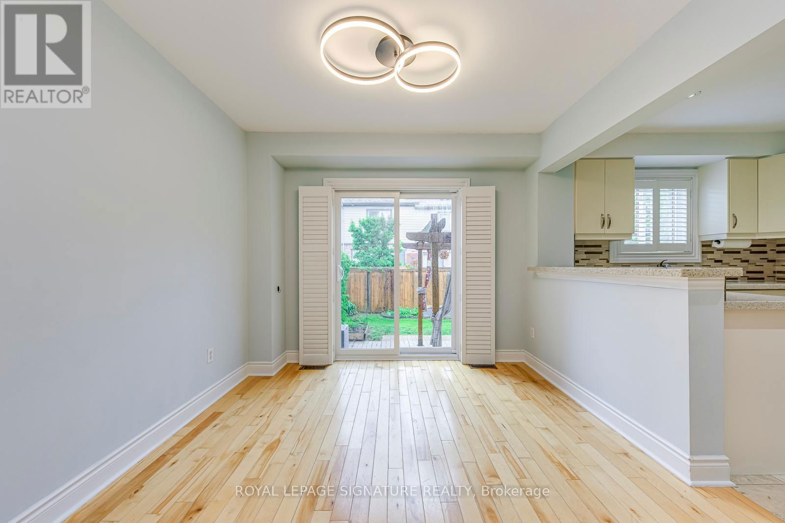 71 - 5659 GLEN ERIN DRIVE Image 5