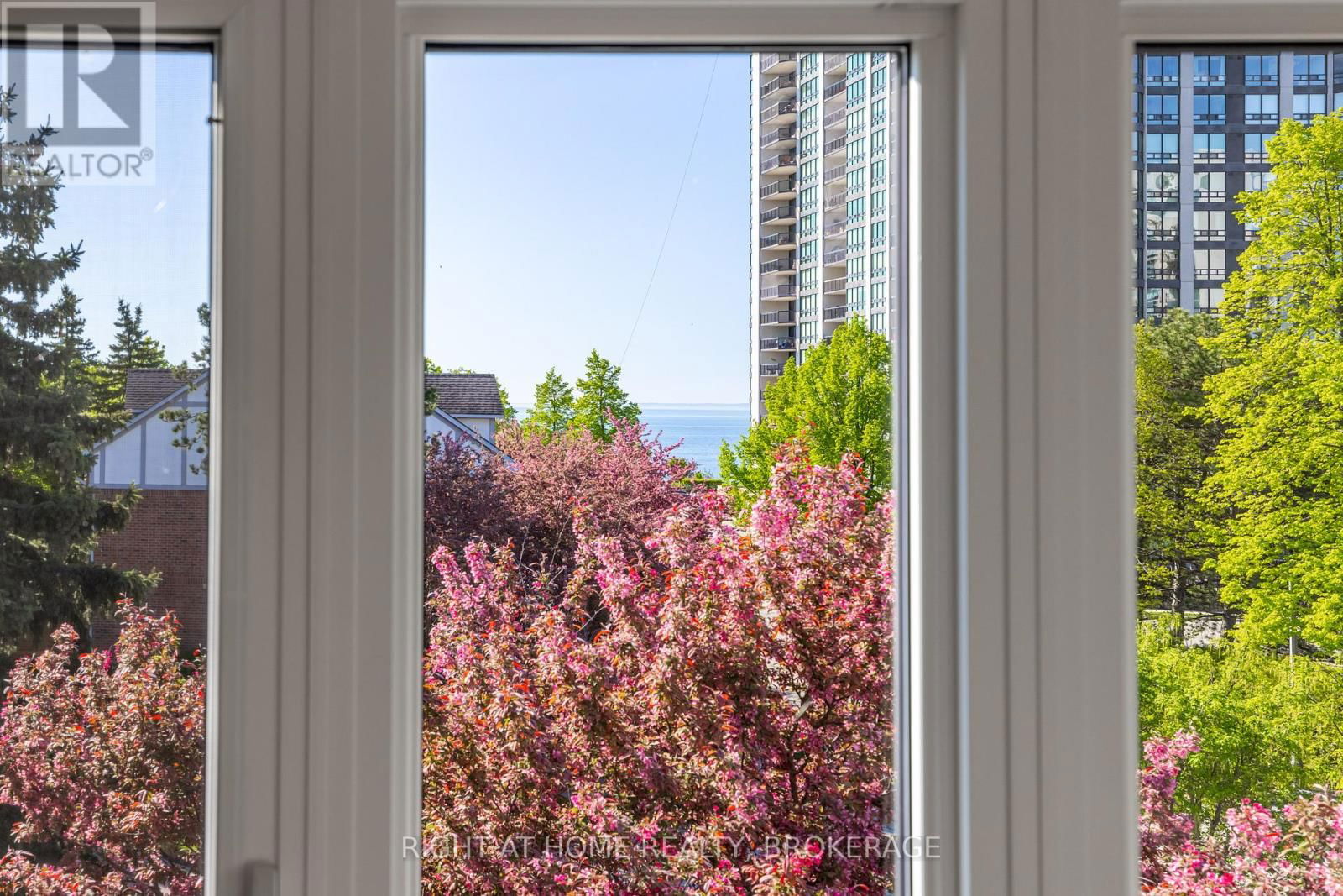 67 WINDHAVEN PLACE Image 30