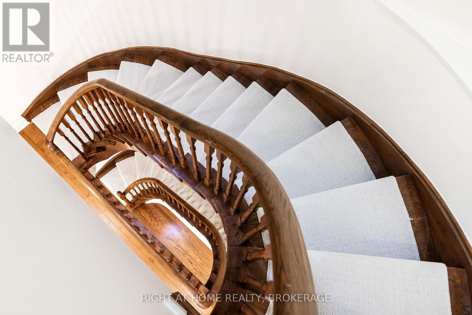 67 WINDHAVEN PLACE Image 31