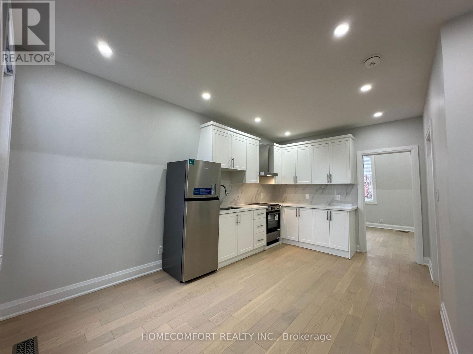 Upper - 211 OSLER STREET Image 5