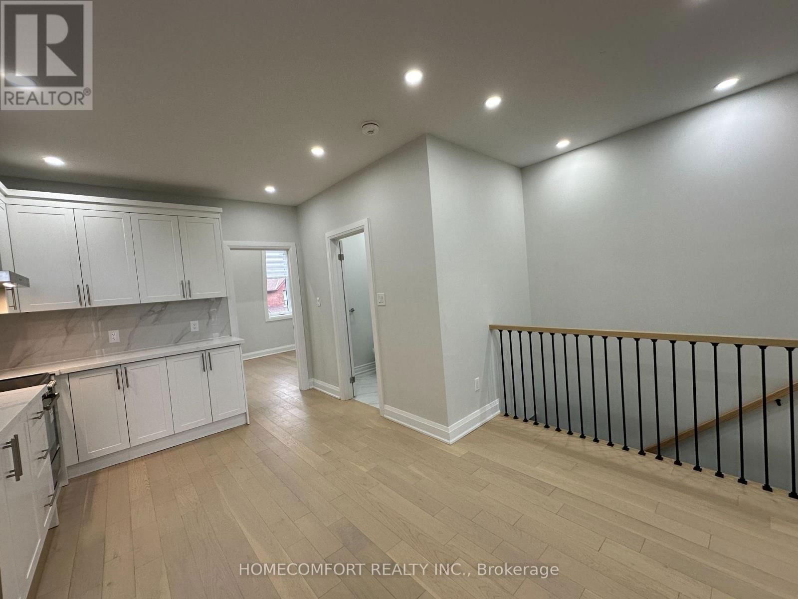Upper - 211 OSLER STREET Image 6