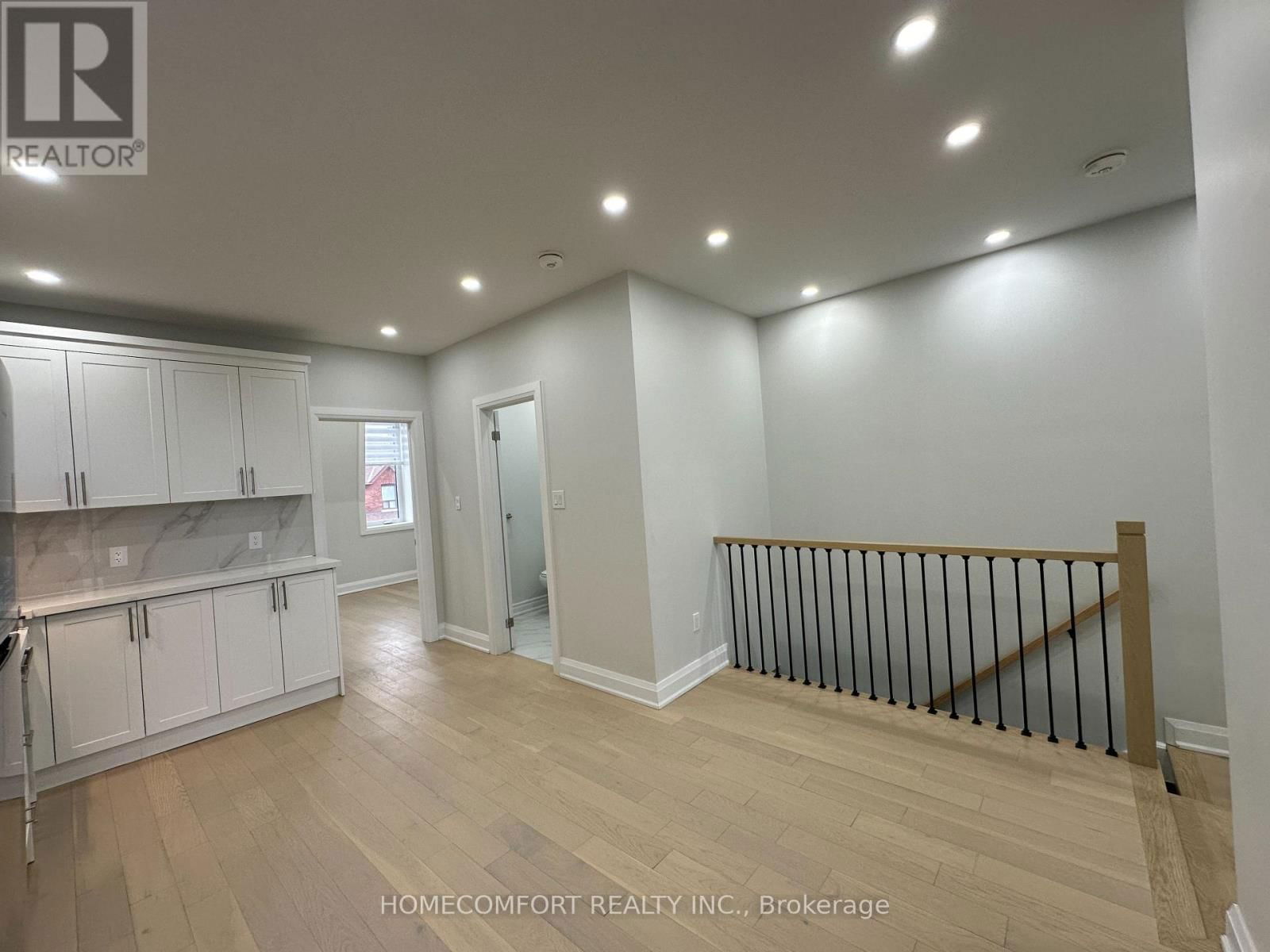 Upper - 211 OSLER STREET Image 7