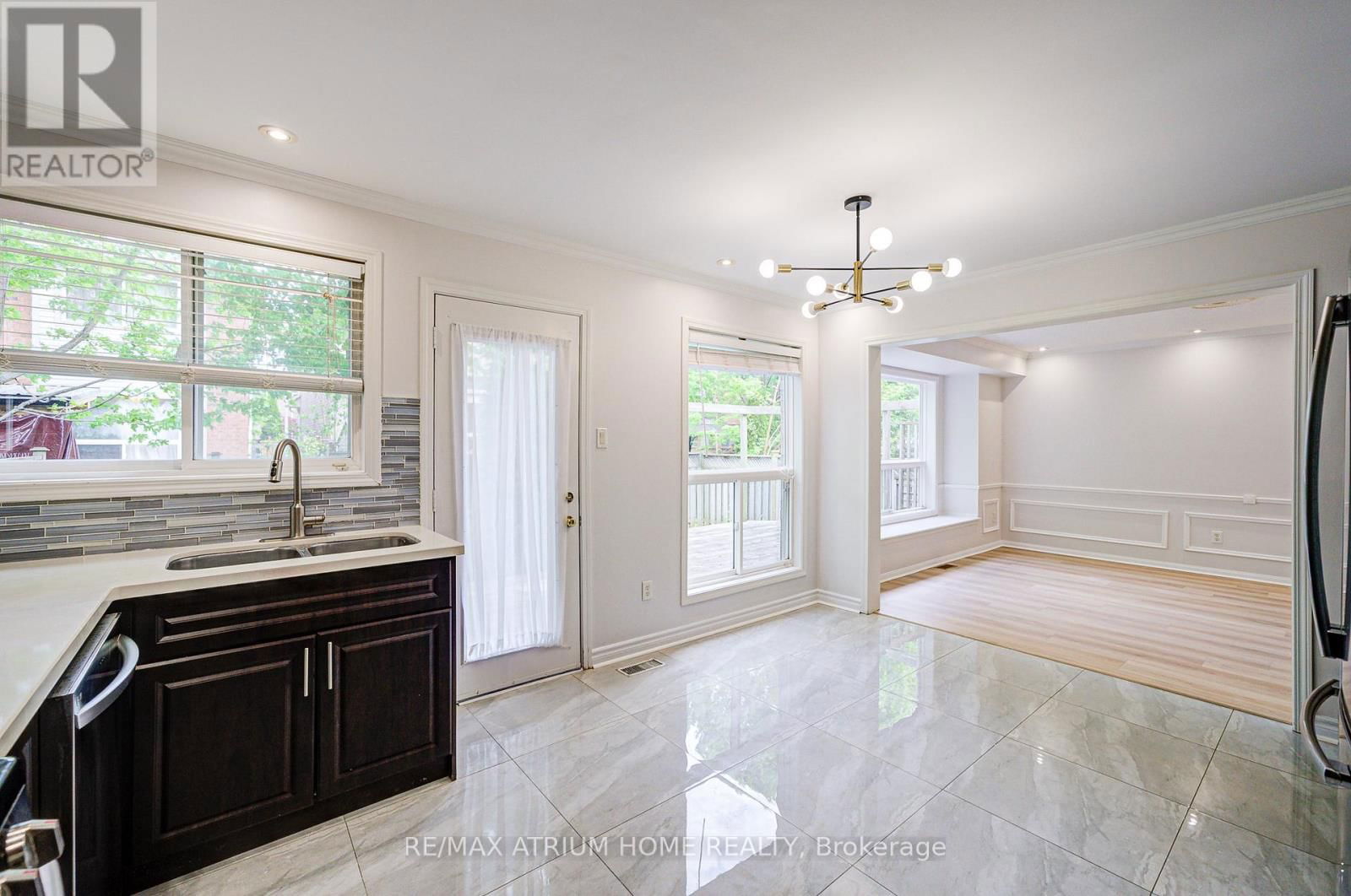 2293 OAKHAVEN DRIVE Image 11