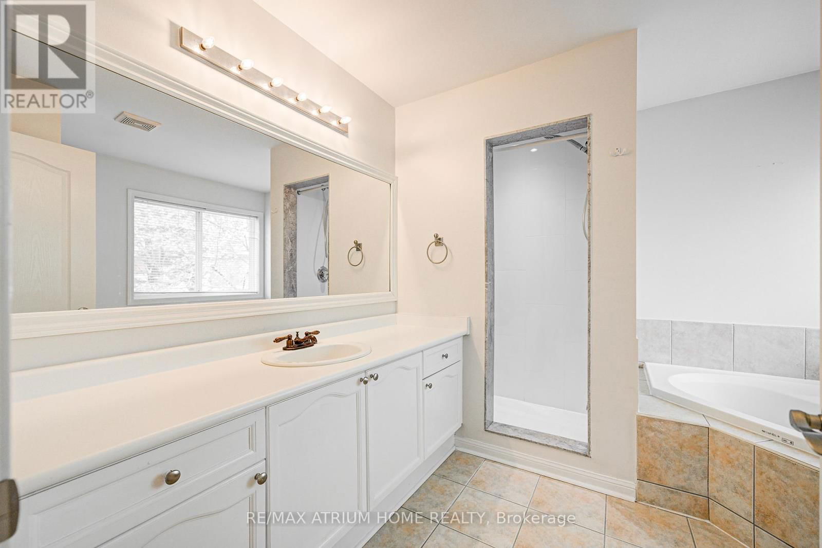 2293 OAKHAVEN DRIVE Image 21