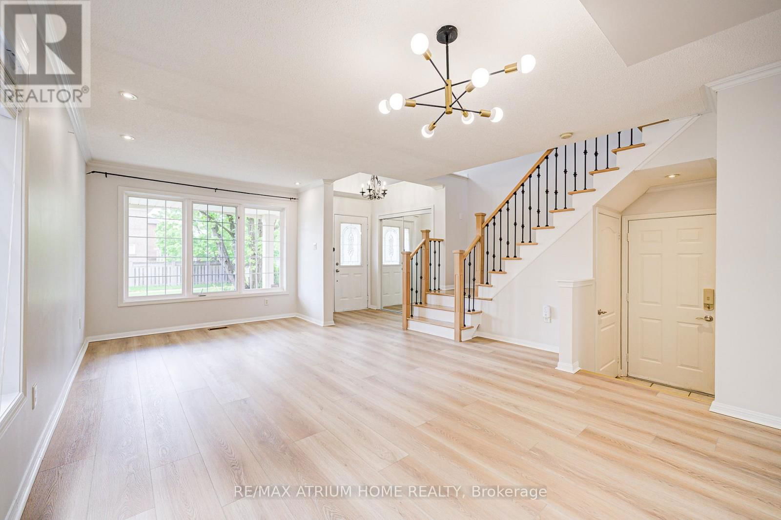 2293 OAKHAVEN DRIVE Image 3