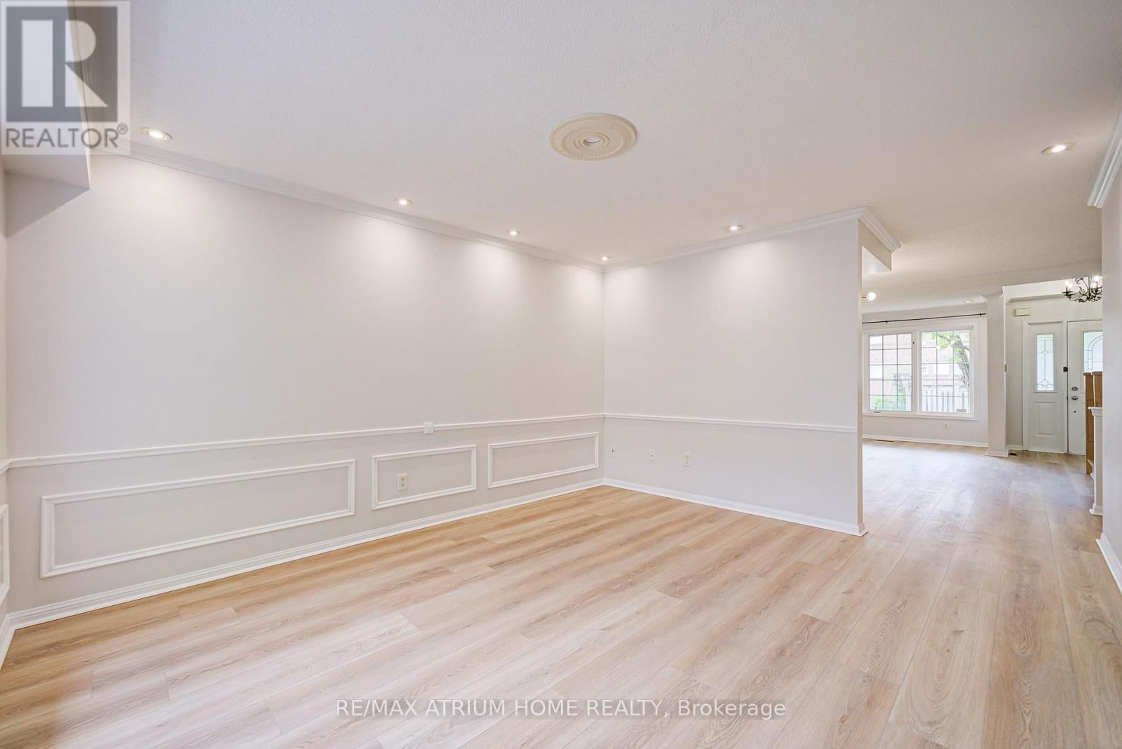 2293 OAKHAVEN DRIVE Image 9