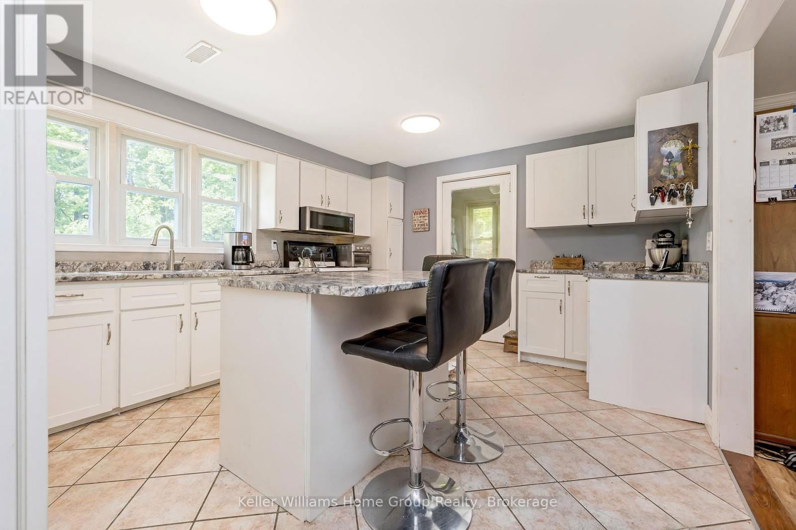 6628 17 SIDEROAD Image 4
