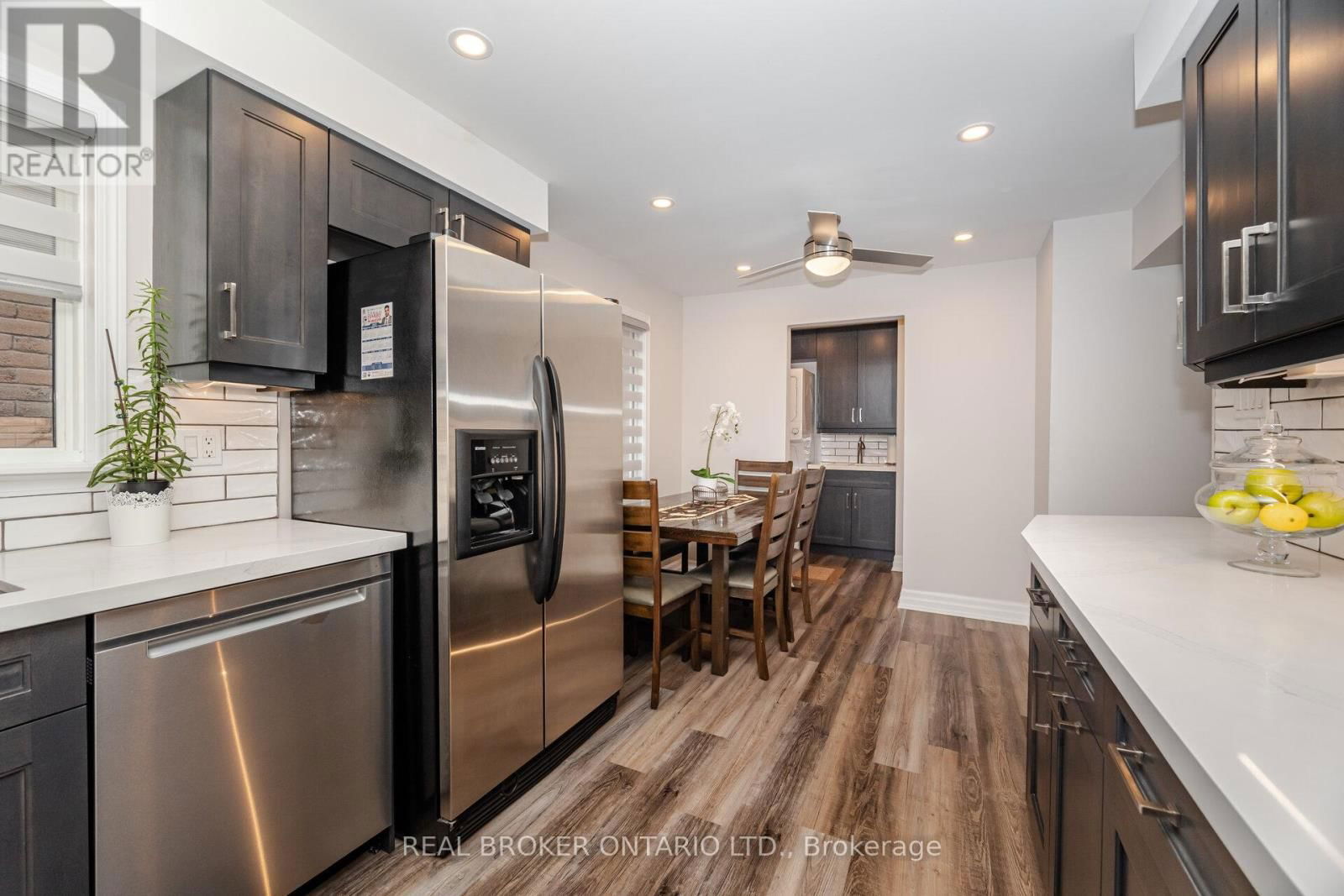 28 LACEWOOD CRESCENT Image 14