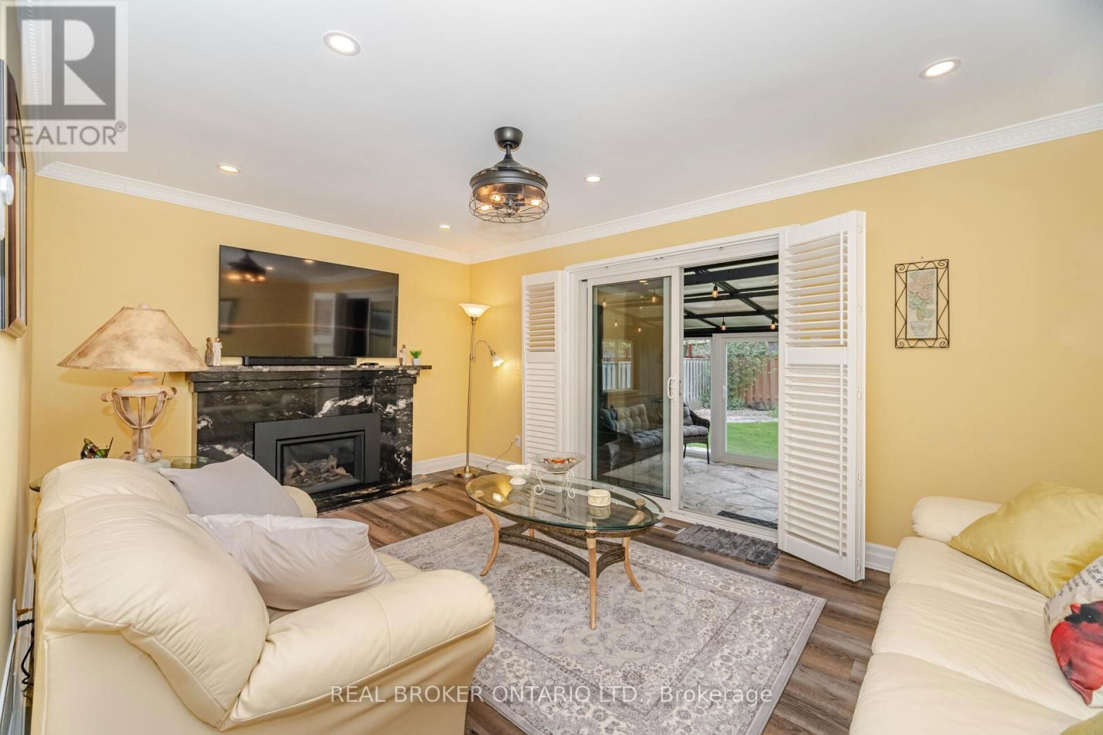 28 LACEWOOD CRESCENT Image 16