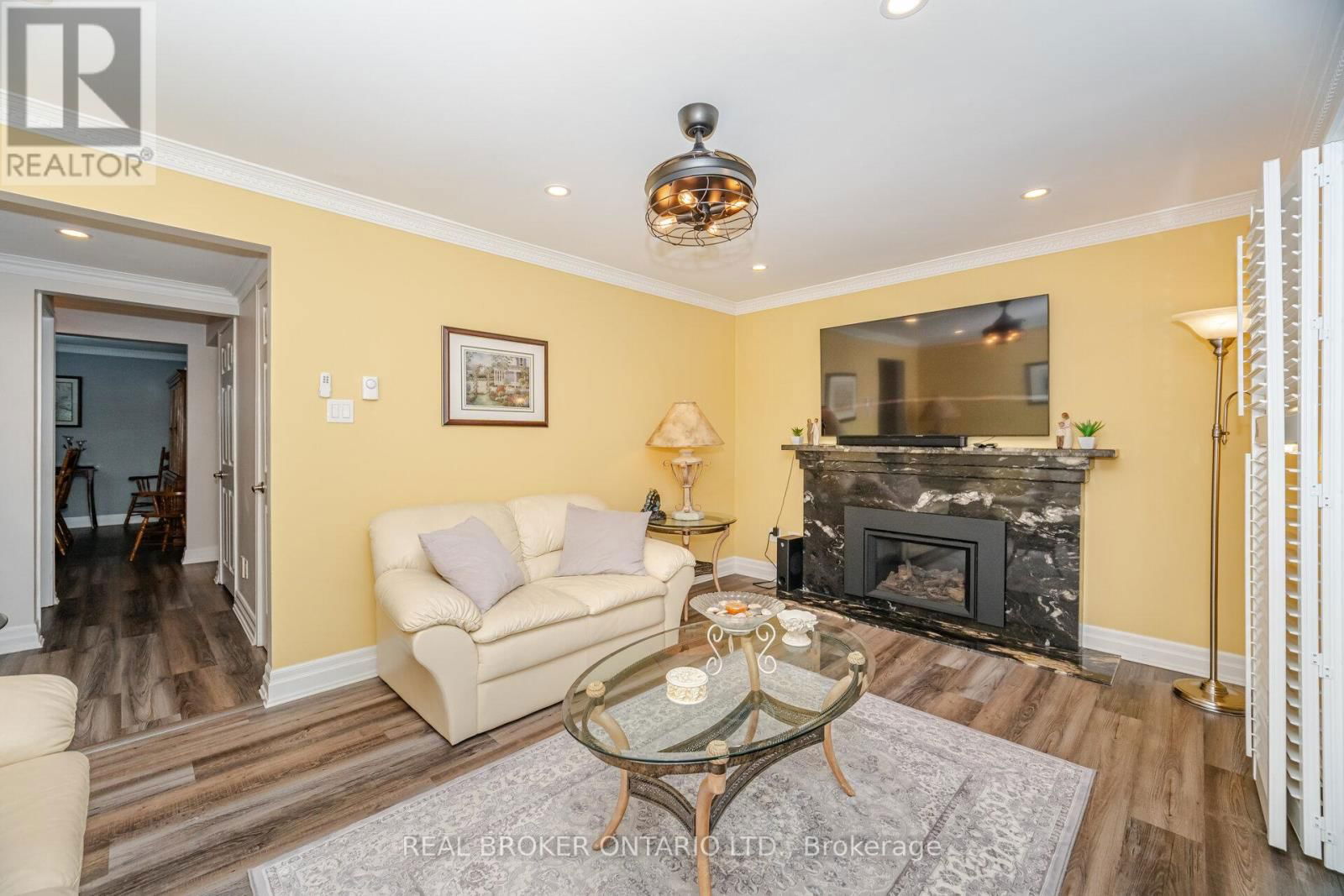 28 LACEWOOD CRESCENT Image 17