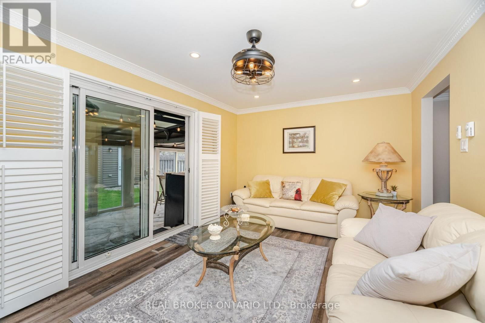 28 LACEWOOD CRESCENT Image 19